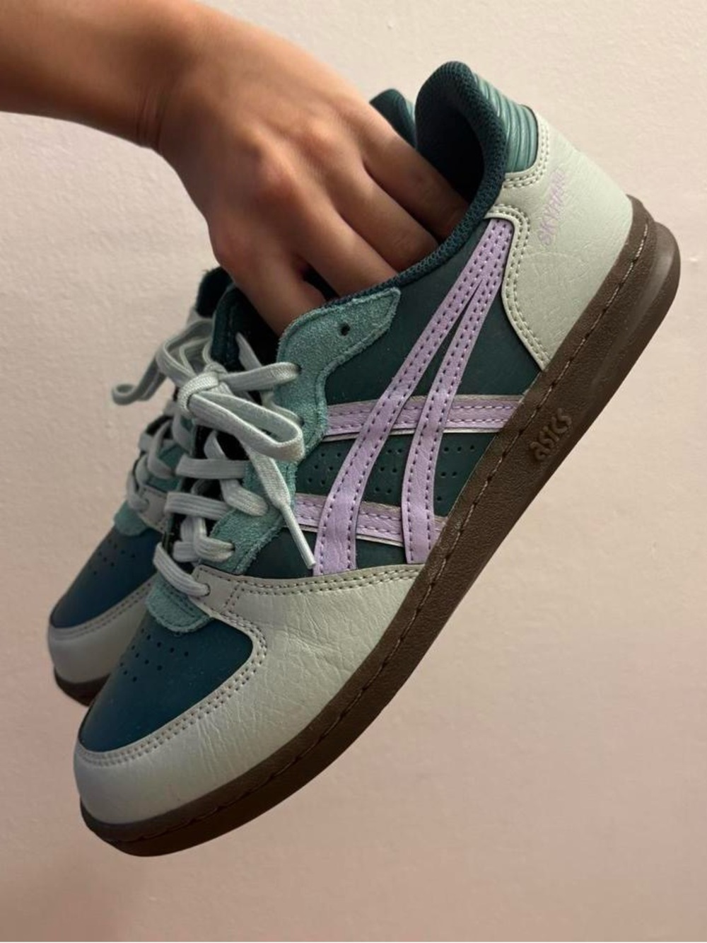 Asics Skyhand Low-Top Sneakers in Mint, Dark Green & Lavender Accents - Picture 2 of 5
